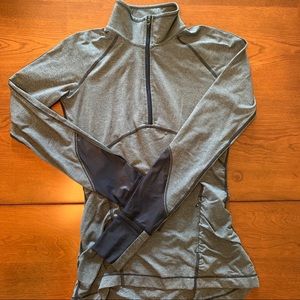 Lululemon 🍋 half zip pull over